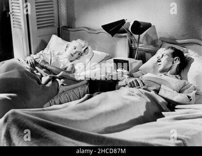 Gena Rowlands, Jose Ferrer, on-set of the Film, 'High Cost of Loving', MGM, 1958 Stock Photo