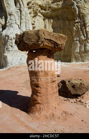 Sandstone Toadstool hoodoo, Grand Staircase - Escalante National Monument, Utah Stock Photo