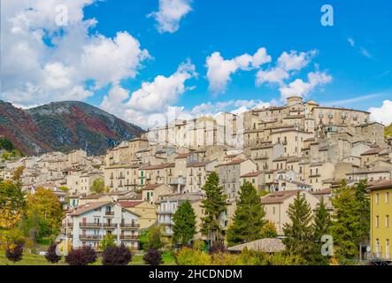 Villalago (Abruzzo, Italy) - A view of medieval village in province of L'Aquila, in the gorges of Sagittarius, with Lago San Domenico lake, at foliage Stock Photo