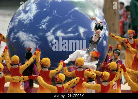 Nagano, Japan. 28th Dec, 2021. firo: Sports, Winter Sports Olympia, Olympics, 1998 Nagano, Japan, Winter Olympics, 98, archive images of the opening ceremony Credit: dpa/Alamy Live News Stock Photo