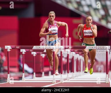 Annie Kunz participating in the 100-meter hurdles of the heptathlon at the Tokyo 2020 Olympic Games. Stock Photo