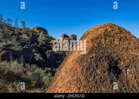 Pinnacles Volcanic Formations, made of eroded volcanic breccia, along High Peaks Trail in Pinnacles National Park, California, USA Stock Photo