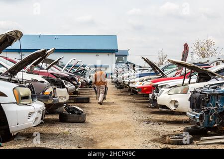 Lkq pick your part scrapyard hi res stock photography and images