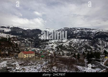 Nehru Kund, famous for its sulphurous hot water springs and Vashisht temple. Vashisht, Himachal Pradesh, India Stock Photo