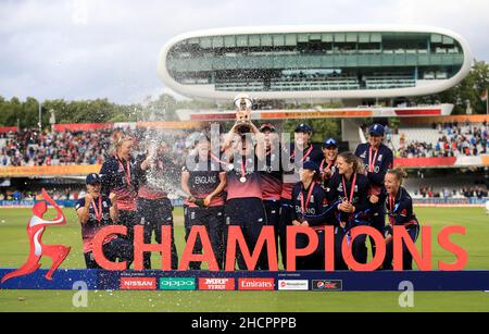 File photo dated 23-07-2017 of England's Heather Knight lifts the trophy during the ICC Women's World Cup Final at Lord's, London. Euro 2022 will be held in England in July, while New Zealand will host both the Cricket World Cup and Rugby World Cup, in March-April and October-November respectively. Issue date: Friday December 31, 2021. Stock Photo