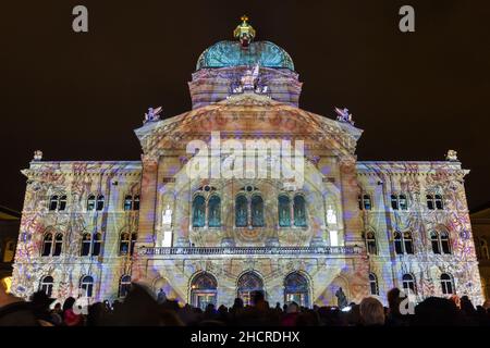 Bern, Switzerland - November 11. 2017: the yearly Light Show 'Rendesz-vous Bundesplatz' projected on Swiss government building. The light and sound sh Stock Photo
