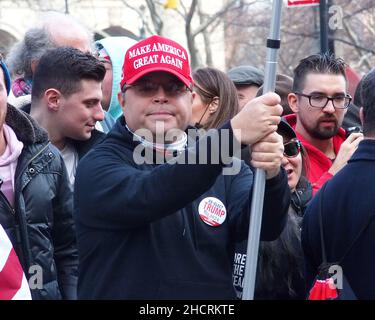 New York, USA. 31st Dec, 2021. Protesters gather outside City Hall for Bill de Blasio's final day as Mayor, New York, USA - 30 Dec 2021. Credit: ZUMA Press, Inc./Alamy Live News Stock Photo