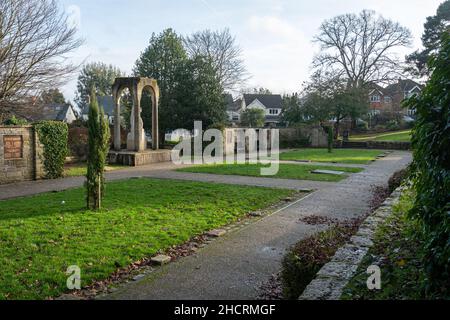 Sunken walled-garden in Manor Park, Aldershot, known as the Heroes' Shrine with a statue in Portland stone of Christ calming the storm, Hampshire, UK Stock Photo