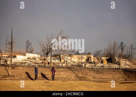 Louisville, Colorado, USA. 31st Dec, 2021. Aftermath in the neighborhood between Harper Lake and S Centennial Parkway in Louisville, CO following the Marshall Fire that spread rapidly into Louisville and Superior, CO on Dec 31, 2021. (Credit Image: © Carl Glenn Payne/ZUMA Press Wire Service) Stock Photo