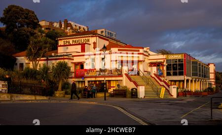 Spa Pavilion Felixstowe - the Felixstowe Spa Pavilion is a multi-purpose venue with a theatre, cafe, restaurant and bar. Built 1909, revamped 1930s. Stock Photo