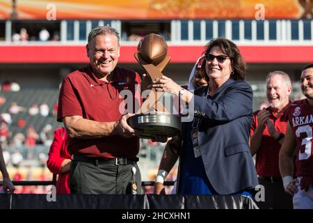 January 1, 2022: Arkansas Razorbacks head coach Sam Pittman receives the Outback Bowl trophy after defeating the Penn State Nittany Lions at Raymond James Stadium Tampa, FL. Jonathan Huff/CSM. Stock Photo