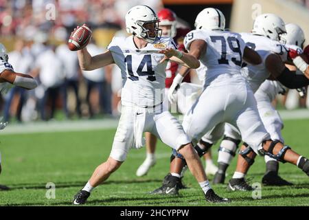 January 1, 2022: Penn State Nittany Lions quarterback SEAN CLIFFORD (14) makes a pass during the Outback Bowl at Raymond James Stadium in Tampa, FL on January 1, 2022. (Credit Image: © Cory Knowlton/ZUMA Press Wire) Stock Photo