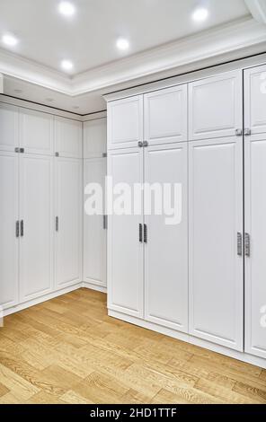 White And Large Wardrobe Closet In Dressing Room Stock Photo - Download  Image Now - Cloakroom, Apartment, Bag - iStock