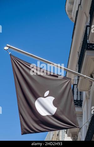 Madrid, Spain - September 19 2021: Black flag with Apple logo in the centre of Madrid at Puerta del Sol Stock Photo