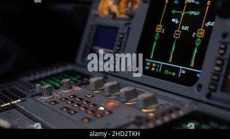 Pilot Engine Lever thrust levers of a twin engined airliner Stock Photo - Alamy