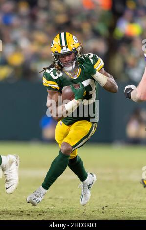 Green Bay, Wisconsin, USA. 02nd Jan, 2022. Minnesota Vikings quarterback  Sean Mannion #14 throws a pass during NFL football game between the  Minnesota Vikings and the Green Bay Packers at Lambeau Field