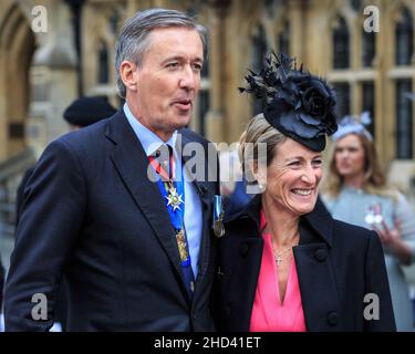 Lieutenant General James Bashall CB CBE, National President, Royal British Legion and wife Sarah-Lucie Watson at Westminster Abbey, London, England Stock Photo