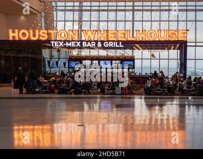 Houston Wheelhouse, a Tex-Mex restaurant in the airport terminal. George Bush International Airport. Houston, Texas, USA. Stock Photo