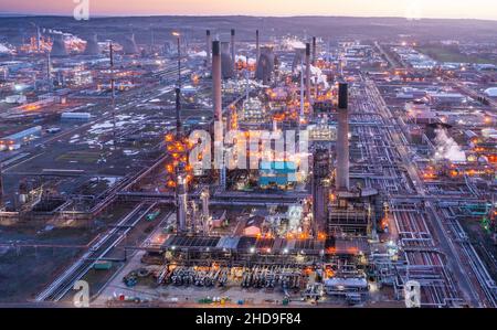 Aerial view of INEOS Grangemouth petrochemical plant and refinery in Stirlingshire, Scotland, UK Stock Photo