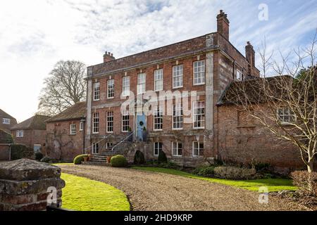 The Walton Canonry Mansion, formerly rented by Rex Whistler, in West Walk, Salisbury Close, Salisbury, Wiltshire, UK on 4 January 2022 Stock Photo