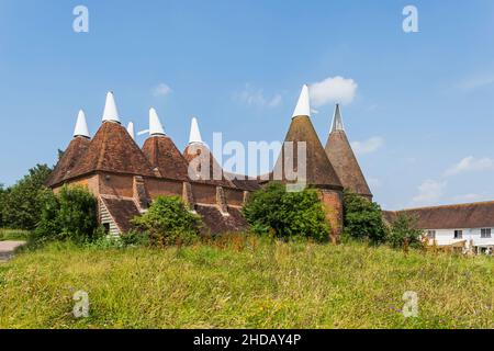 England, Kent, Cranbrook, Sissinghurst Castle, Converted Oast Houses Stock Photo