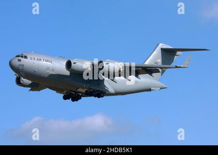 United States Air Force Boeing C-17A Globemaster III (Reg.: 01-0188) on finals runway 31 on a sunny winter day. Stock Photo