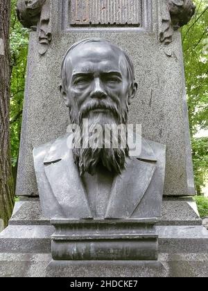 Grab von Fjodor Michailowitsch Dostojewski in St. Petersburg, Russland, Stock Photo