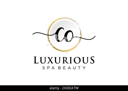 Initial CO feminine logo. Usable for Logo for fashion,photography, wedding, beauty, business. Flat Vector Logo Design Template . Stock Vector
