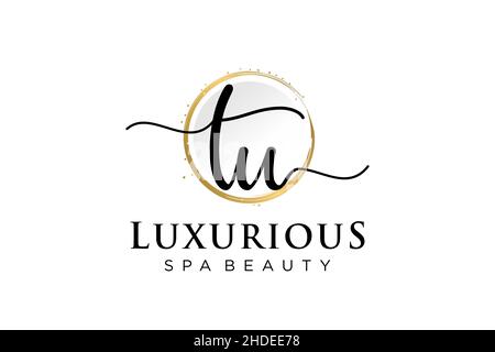 Initial TU feminine logo. Usable for Logo for fashion,photography, wedding, beauty, business. Flat Vector Logo Design Template . Stock Vector