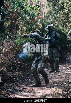 Soldier Riding Rocket army soldier, light rocket, throwing, army soldiers, troops, light ...