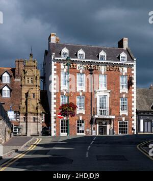 Castle Hotel - a Wetherspoon pub - St Peters Square, Ruthin, Denbighshire, North Wales, Wales ,UK Stock Photo