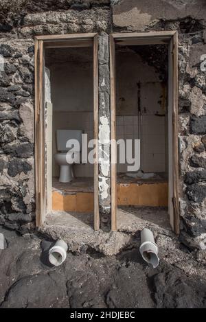 toilet, dilapidated, remediation, sanitary facilities, sanitary facility, toilets, dilapidateds, remediations Stock Photo
