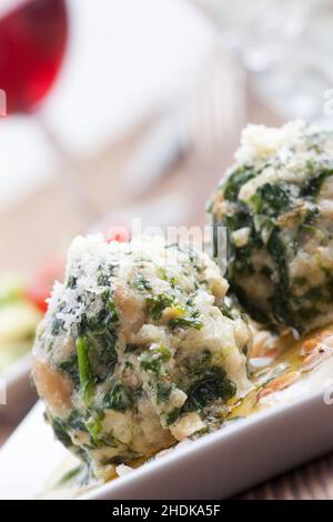 vegetarian, spinach, dumplings, vegetarians, spinac croutons, spinachs, dumpling Stock Photo
