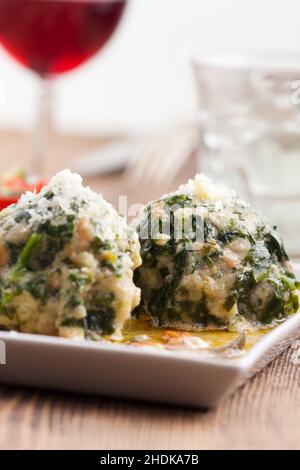 appetizer, spinach, dumplings, appetizers, spinac croutons, spinachs, dumpling Stock Photo