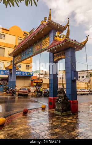 SANTO DOMINGO, DOMINICAN REPUBLIC - NOVEMBER 10, 2018: Gate of Chinatown in Santo Domingo, capital of Dominican Republic. Stock Photo