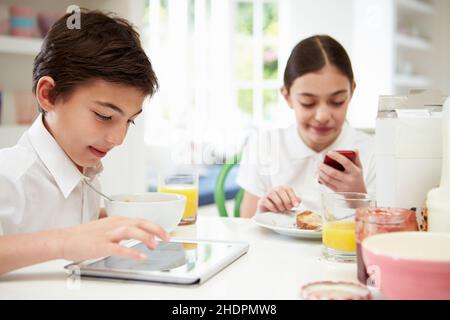 child, internet, multimedia, tablet-pc, children, childs, kid, kids, internets, web, multimedias, ipad, tablet pc Stock Photo