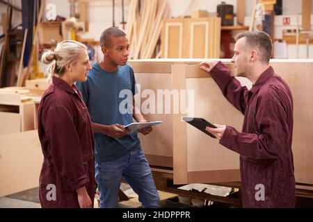 education, apprentice, explaining, carpenter, carpentry, master, educations, apprentices, carpenters, carpentries, adept, boss, foreman, lord, Stock Photo