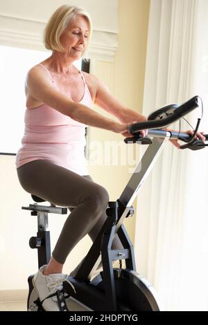 active senior, senior sport, active seniors, elderly, fit, old Stock Photo