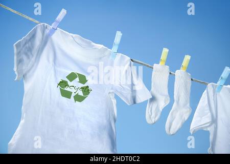 ecologically, drying, recycling, t-shirt, clothesline, laundry, ecologicallies, dry, dryings, recycle, shirt, t-shirts, clotheslines, laundries Stock Photo