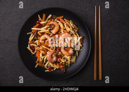 shrimp, thai cuisine, pasta pan, prepared shrimp, thai cuisines, thai food, thai style mince Stock Photo