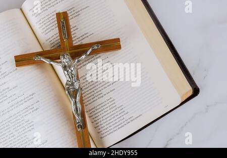 religion, christianity, cross, bible, religions, religious, christianities, crosses, bibles Stock Photo