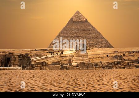 sphinx, pyramid of khafre, sphinxs, pyramid of khafres Stock Photo