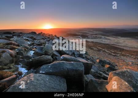 The view from Higger Tor on Hathersage Moor in the Peak District National Park, South Yorkshir, England Stock Photo