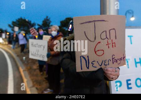 Jan. 6, 2022. Nahant, MA. North Shore residents held a vigil at the Nahant rotary to commemorate the first-year anniversary of the attack on the U.S. Stock Photo