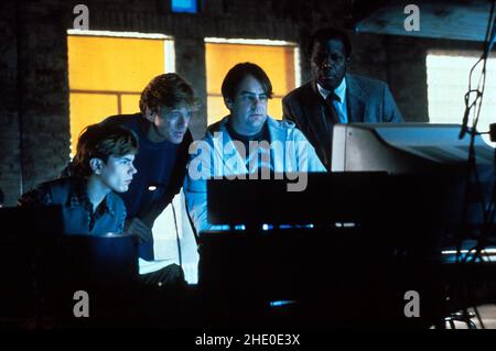SNEAKERS River Phoenix Robert Redford Dan Aykroyd Sidney Poitier 1992 Stock Photo Alamy