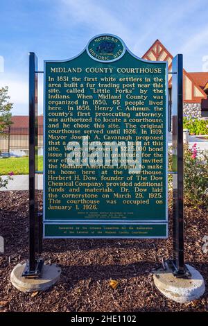 Midland, Michigan, USA - October 24, 2021: Plaque tells the history of The Midland County Courthouse Stock Photo