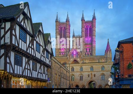 UK, Lincolnshire, Lincoln Cathedral from Castle Square Stock Photo