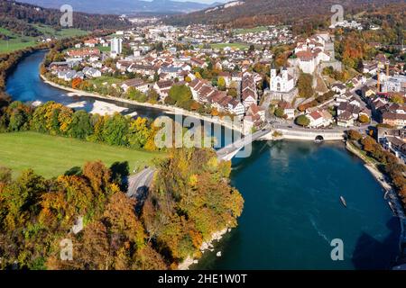 Aarburg city, Aargau, Switzerland, aerial view of the Old town, the Aarburg castle and bending Aare river. Aarburg castle is one of the biggest castle Stock Photo