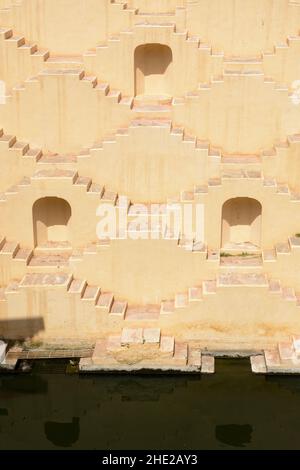 Step well for rain water near Amber Fort (or Amer Fort), Amer, near Jaipur, Rajasthan, India, South Asia Stock Photo