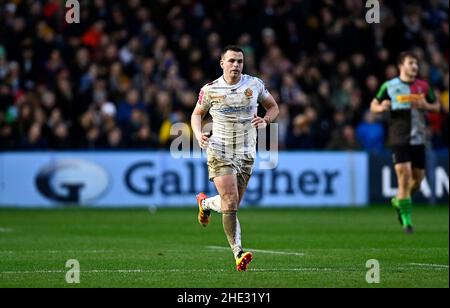 Twickenham, United Kingdom. 08th Jan, 2022. Premiership Rugby. Harlequins V Exeter Chiefs. The Stoop. Twickenham. Joe Simmonds (Exeter Chiefs). Credit: Sport In Pictures/Alamy Live News Stock Photo